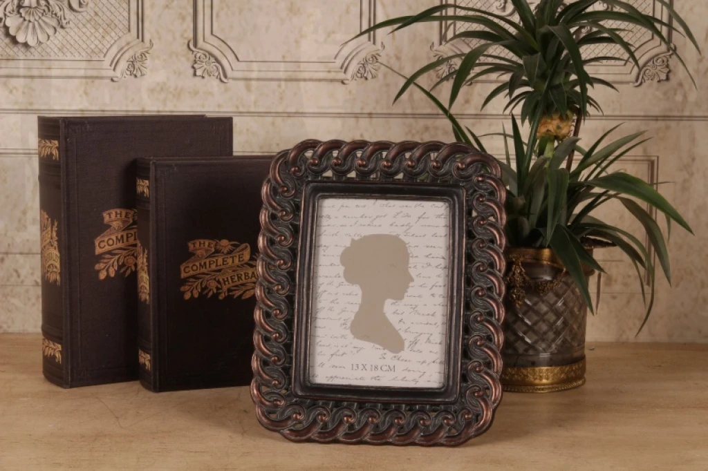 Photo Frame 13x18 cm - Brown - Resin - Portrait