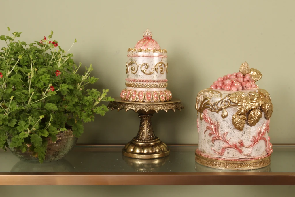 Decorative Cake - Pink - 30 cm - Resin