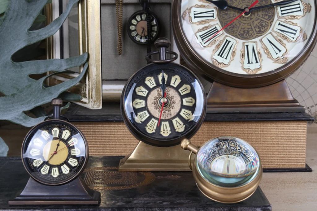 Table Clock Alain - Black - Brass - 15 cm